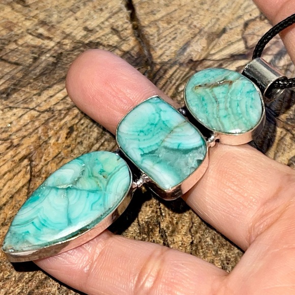 Dyed Blue Green Lace Agate Pendant 2 7/8” - Picture 4 of 9